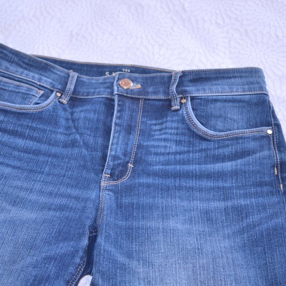 WHBM The Skinny Patchwork Style Jeans - Picture 4 of 8